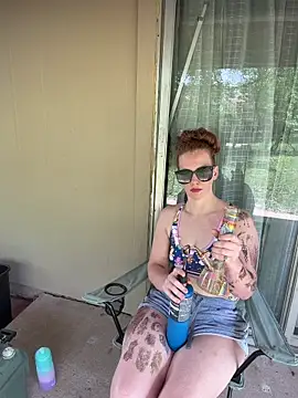 RoxyRedXO12 online show from April 2026 06:25:02 PM