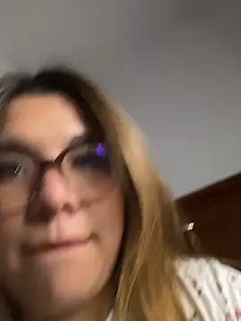 Snapshot of spicymichelle chatting on April 2026 02:50:02 AM spicymichelle online show from April 2026 02:50:02 AM