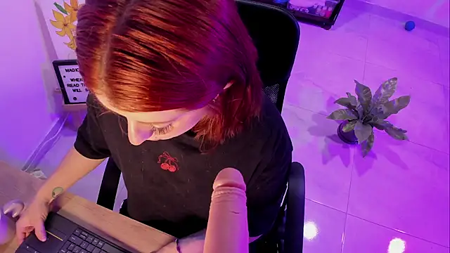 julieta alveez online show from April 2026 10:55:01 AM