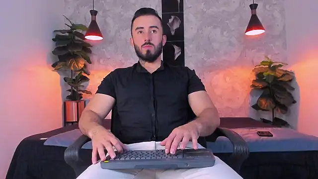 martin foster  online show from March 2026 03:41:02 AM