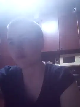 AlyssaAnq online show from April 2026 06:00:02 PM