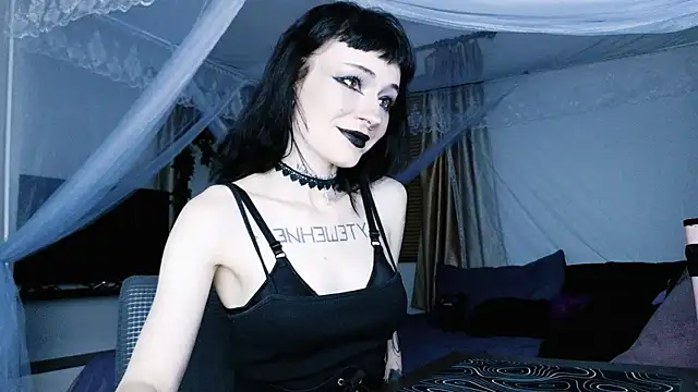 H3xD0ll online show from April 2026 01:19:01 PM