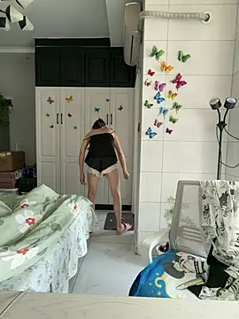 Snapshot of yuanpu0925 chatting on April 2026 11:42:02 PM yuanpu0925 online show from April 2026 11:42:02 PM