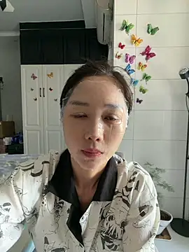 Snapshot of yuanpu0925 chatting on April 2026 12:45:01 AM yuanpu0925 online show from April 2026 12:45:01 AM