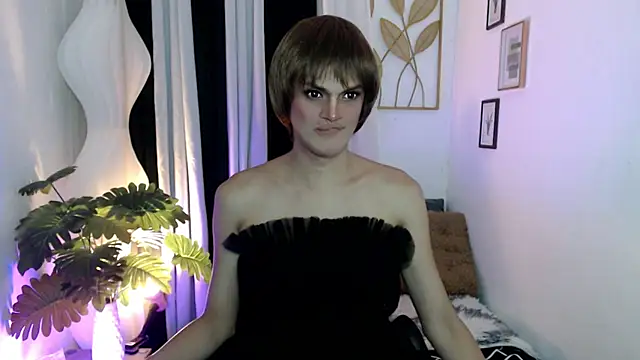 Snapshot of Bella_CiaoX chatting on May 2026 06:08:01 AM Bella CiaoX online show from May 2026 06:08:01 AM