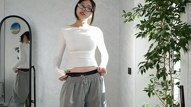 SecretTiny online show from April 2026 02:02:02 AM