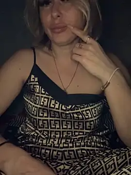 peach widow online show from April 2026 07:31:02 PM