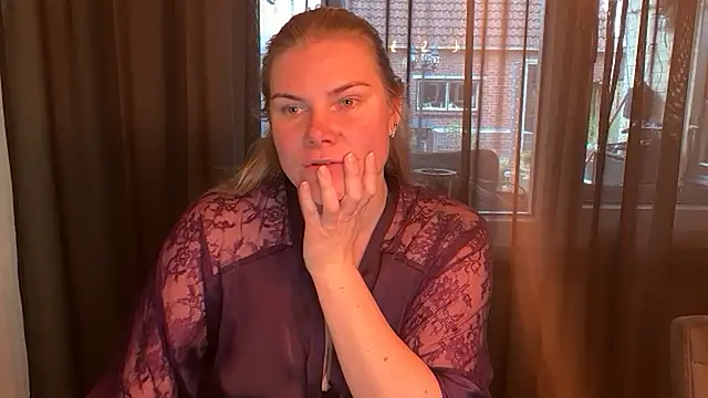 Snapshot of SexyBlondJoanna-Exclusief chatting on April 2026 06:09:01 AM SexyBlondJoanna-Exclusief online show from April 2026 06:09:01 AM