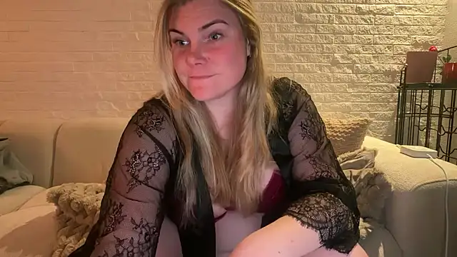 Snapshot of SexyBlondJoanna-Exclusief chatting on March 2026 06:43:01 PM SexyBlondJoanna-Exclusief online show from March 2026 06:43:01 PM