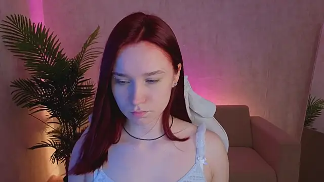 Snapshot of SweetieBlush chatting on May 2026 03:11:02 AM SweetieBlush online show from May 2026 03:11:02 AM
