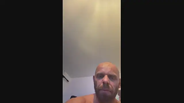 funycouple online show from April 2026 08:27:01 PM