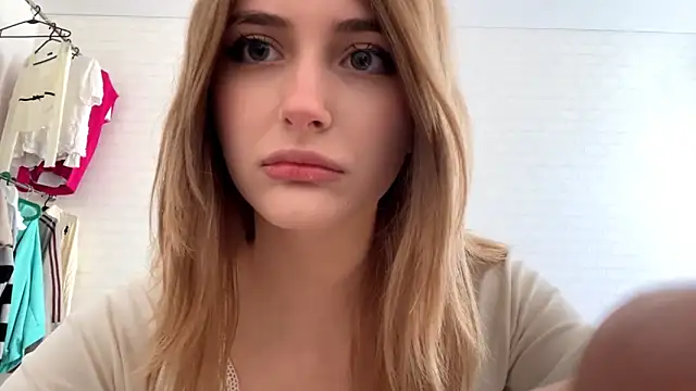 CassiPlacido online show from April 2026 08:30:01 AM