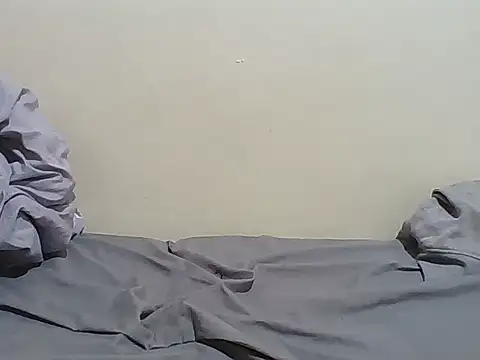 BOOBQUEEN25 online show from April 2026 06:31:02 AM