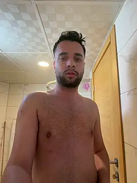 Arin21201 online show from April 2026 11:39:02 AM