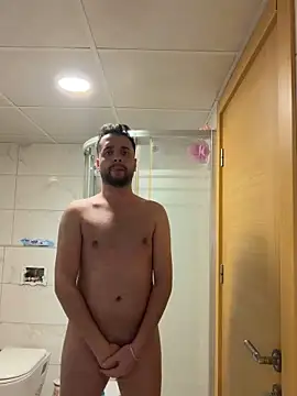 Arin21201 online show from March 2026 07:04:02 PM