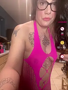 IvyBelleMilf online show from May 2026 09:19:01 PM