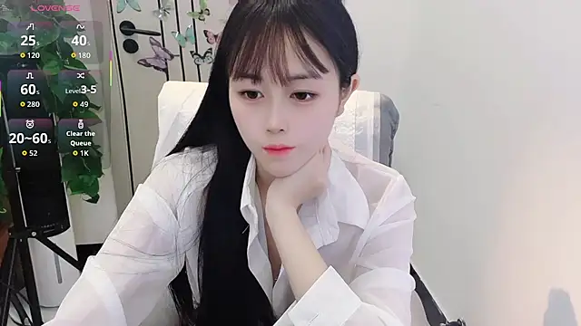 Snapshot of Dear-yuner chatting on May 2026 02:04:02 AM Dear-yuner online show from May 2026 02:04:02 AM