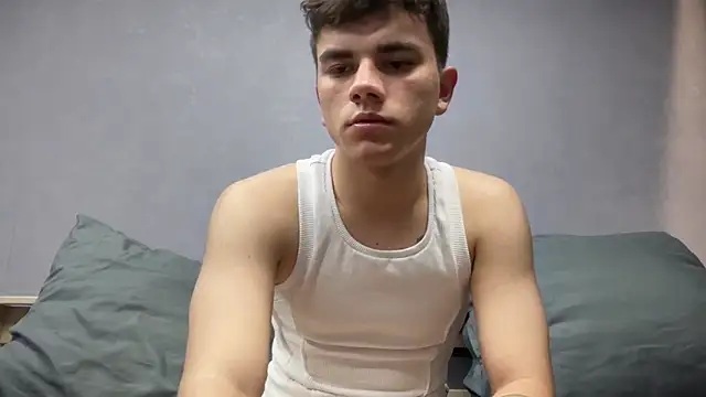 MaxWoolf online show from April 2026 02:24:02 PM