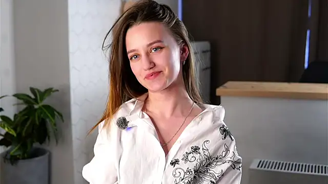 Snapshot of sinfulThea chatting on April 2026 12:11:01 PM sinfulThea online show from April 2026 12:11:01 PM