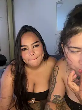 lunaa love online show from May 2026 10:17:01 PM