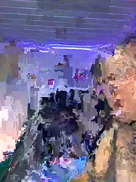 lunaa love online show from April 2026 02:08:01 AM