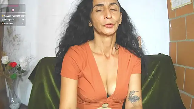 SamanttaLopez online show from May 2026 06:09:01 PM