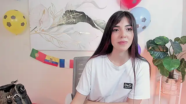 Snapshot of crystal_arlette_ chatting on June 2026 02:34:02 PM crystal arlette online show from June 2026 02:34:02 PM