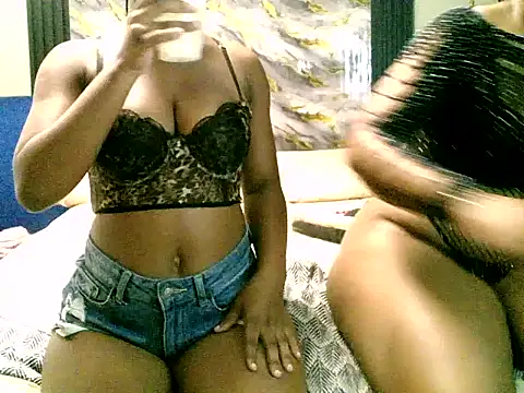 FreakyBUNNYWORXXX online show from April 2026 06:26:01 PM