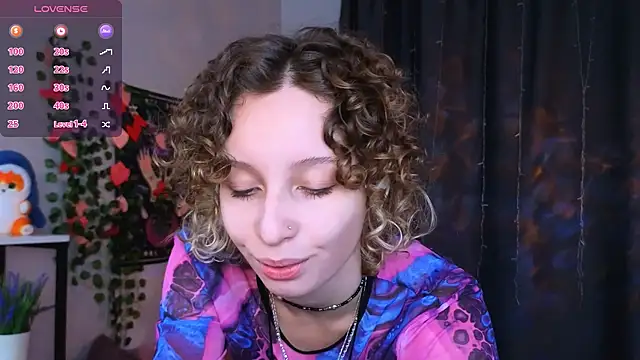 Snapshot of miasun_shine chatting on April 2026 05:37:01 AM miasun shine online show from April 2026 05:37:01 AM