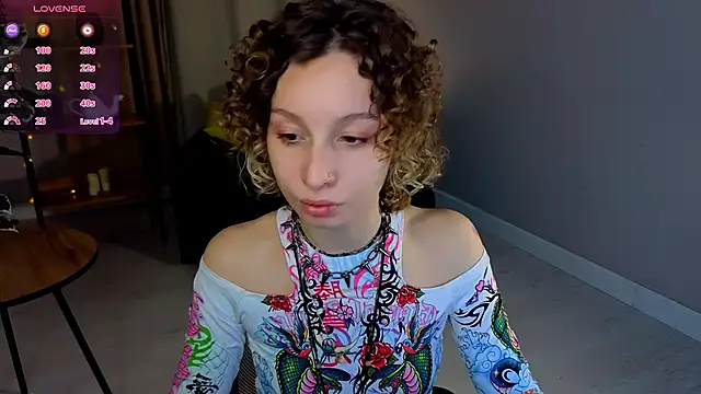 Snapshot of miasun_shine chatting on April 2026 06:04:02 AM miasun shine online show from April 2026 06:04:02 AM