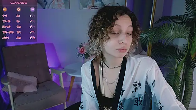 Snapshot of miasun_shine chatting on April 2026 05:36:01 AM miasun shine online show from April 2026 05:36:01 AM