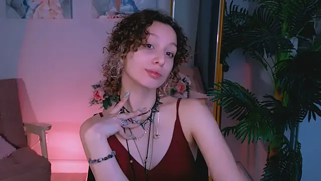 Snapshot of miasun_shine chatting on April 2026 05:45:02 AM miasun shine online show from April 2026 05:45:02 AM