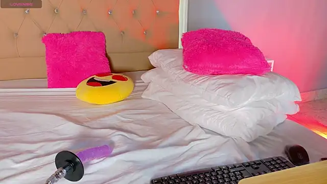 CandyRose   online show from March 2026 04:47:02 AM