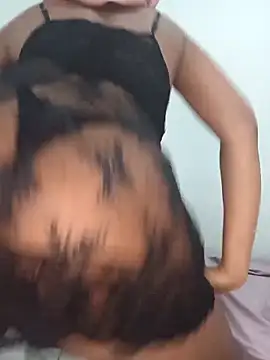 MorenaPrin online show from June 2026 07:15:02 PM