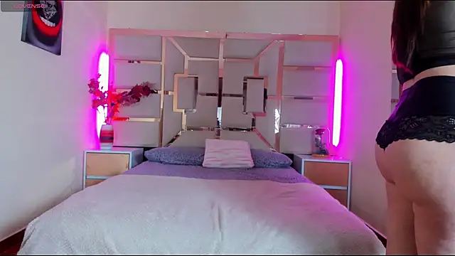 brenda mejiaa online show from April 2026 01:49:01 PM