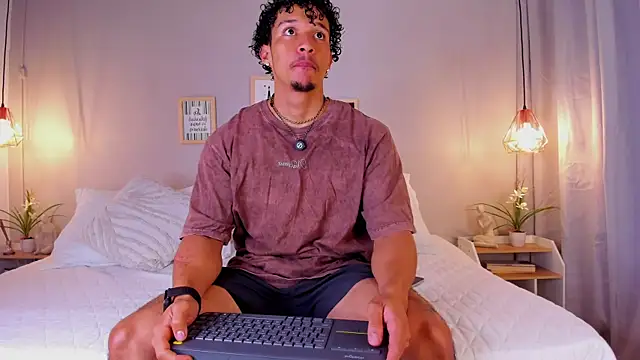 Snapshot of dominik_drake chatting on July 2026 12:20:02 PM dominik drake online show from July 2026 12:20:02 PM