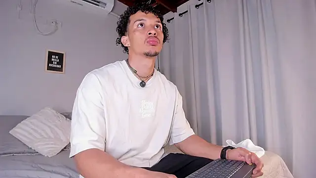 dominik drake online show from April 2026 12:45:01 PM