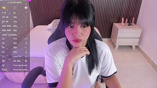 Snapshot of MILLYEVANS1 chatting on April 2026 03:02:01 AM MILLYEVANS1 online show from April 2026 03:02:01 AM