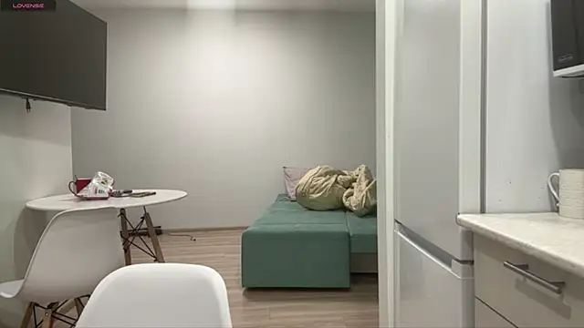 Peachy keens online show from April 2026 05:42:01 PM