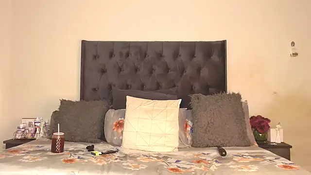 AdventuresLove7 online show from April 2026 05:27:02 PM