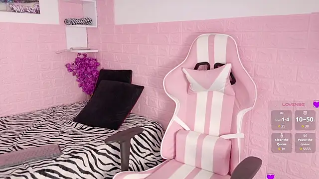 Sophi Sweet11 online show from May 2026 01:17:01 PM