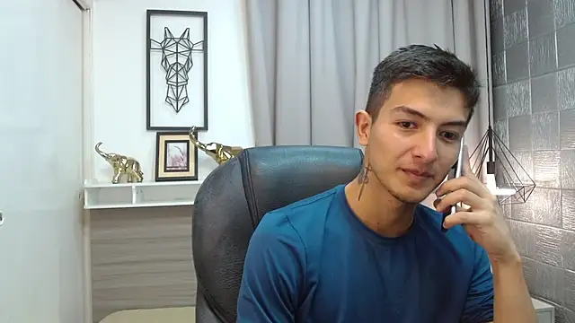 Snapshot of CaballeroNocturno_ chatting on April 2026 01:01:01 AM CaballeroNocturno online show from April 2026 01:01:01 AM