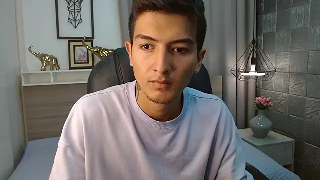 Snapshot of CaballeroNocturno_ chatting on April 2026 01:57:01 AM CaballeroNocturno online show from April 2026 01:57:01 AM