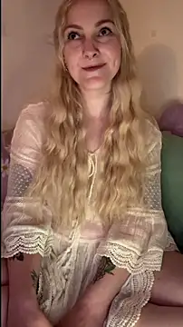 LoveAliceXXX online show from April 2026 07:41:02 PM