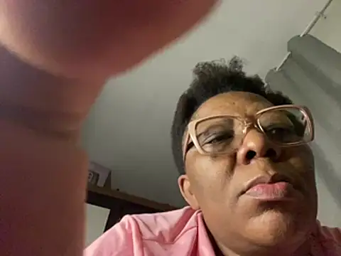 BoobsQueeen online show from August 2026 05:57:01 AM