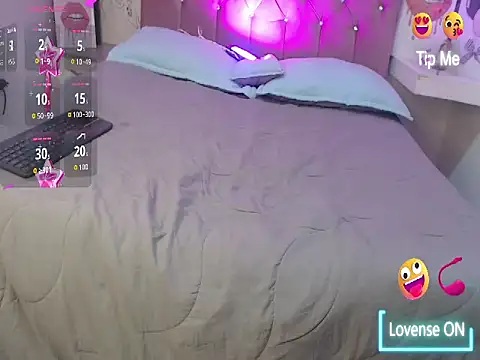 Snapshot of Renata_Valentina chatting on May 2026 11:24:02 AM Renata Valentina online show from May 2026 11:24:02 AM