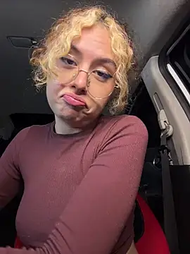 Amber-fire online show from April 2026 03:31:01 AM