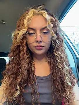 Amber-fire online show from April 2026 07:09:01 PM