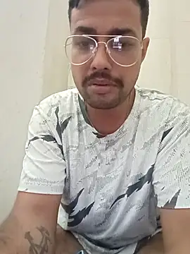 herochoclateboy online show from May 2026 05:05:02 PM