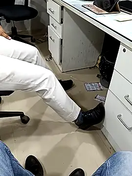 herochoclateboy online show from April 2026 11:55:01 AM